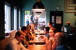 repas entre collegues - bien etre employes